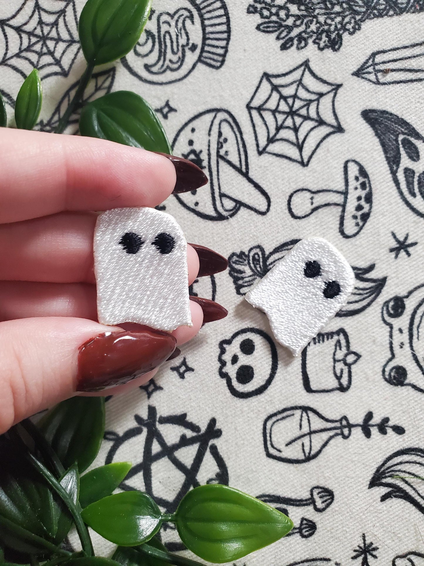 Mini ghost patch, iron on, sew on embroidered patch